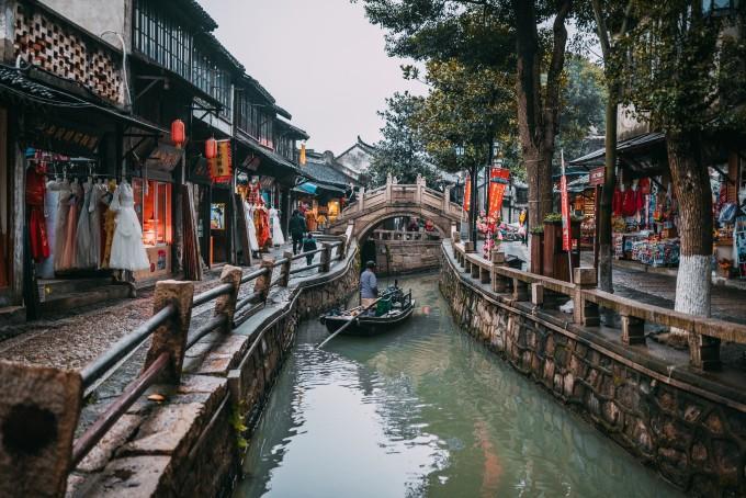 女人睡前将“橘子皮”贴在肚脐上，坚持1月，3件喜事可能不请自来